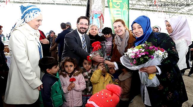 AKSARAY'DA MİNİKLERDEN ANLAMLI 'KADINLAR GÜNÜ' KUTLAMASI