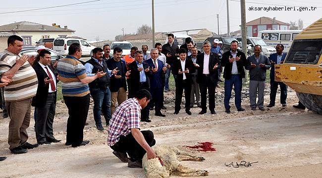 AKSARAY İL ÖZEL İDARESİ 2018 YILI ASFALT SEZONUNU AÇTI