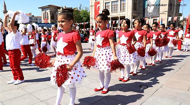 AKSARAY'DA 23 NİSAN GÜZEL HAVADA GÜZELLİKLERLE KUTLANDI