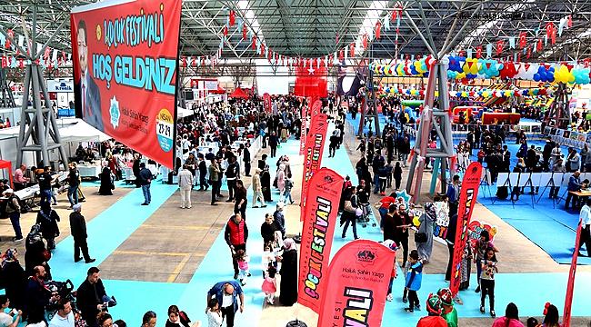 AKSARAY’IN KALBİ KİTAP FUARI VE ÇOCUK FESTİVALİNDE ATIYOR