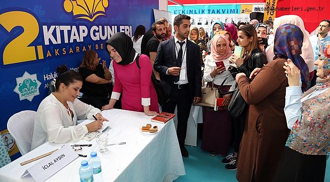 AKSARAY KİTAP FUARINDA YAZAR İCLAL AYDIN'A YOĞUN İLGİ - Aksaray haber