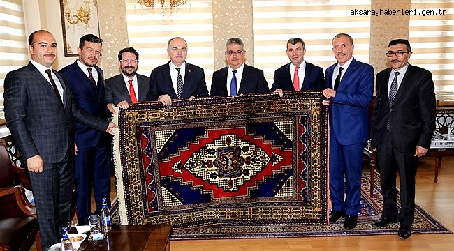 BAKAN ÖZLÜ VE MÜSTEŞAR YARDIMCISI AVŞAR AKSARAY VALİLİĞİNİ ZİYARET ETTİ