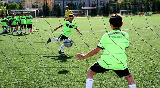 AKSARAY BELEDİYESİ 2018 YILI YAZ SPOR OKULU KAYITLARI BAŞLADI