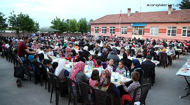 AKSARAY'DA 2018 YILININ İLK İFTARI, ÇİFTLİK MAHALLESİ SAKİNLERİYLE GERÇEKLEŞTİRİLDİ