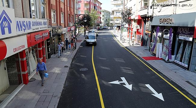 AKSARAY'DA BİR GECEDE YOLLARI ASFALTLAYIP VATANDAŞIN HİZMETİNE SUNDULAR