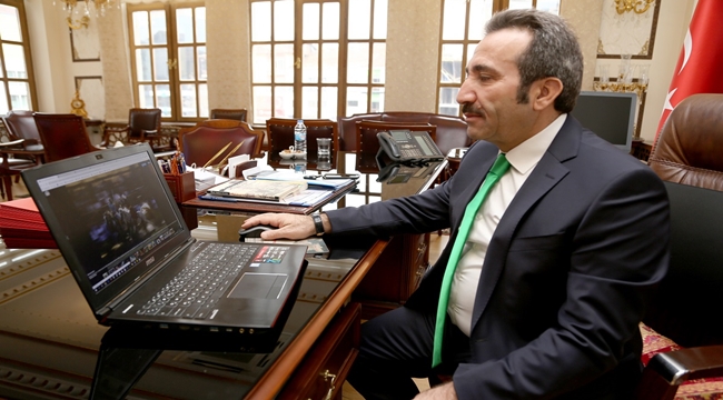 AKSARAY VALİSİ ALİ MANTI, ANADOLU AJANSI'NIN "YILIN FOTOĞRAFLARI" OYLAMASINA KATILDI