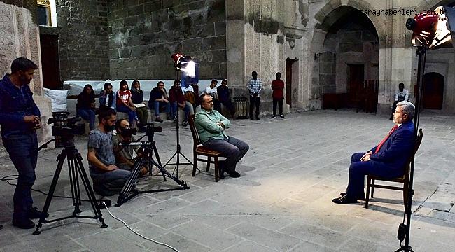 ASÜ DE ÇEKİMLERİ YAPILAN GÖNÜLLÜ ELÇİLER PROGRAMI CUMARTESİ GÜNÜ TRT HABER’DE
