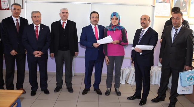 AKSARAY’DA 83 BİN ÖĞRENCİ 18 OCAK İTİBARİ İLE KARNELERİNİ ALARAK YARIYIL TATİLİNE BAŞLADI