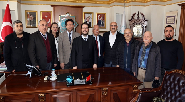 GAZETECİLERDEN BAŞKAN YAZGI’YA TAZİYE ZİYARETİ