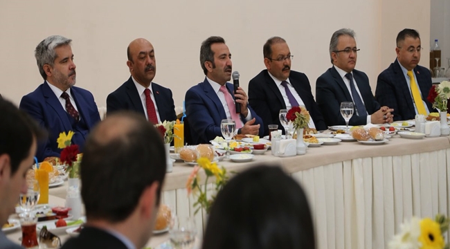 VALİ ALİ MANTI “HERKES KENDİ KURUMUNUN HAK VE YÜKÜMLÜLÜKLERİNİ EN GÜZEL ŞEKİLDE KULLANACAK”