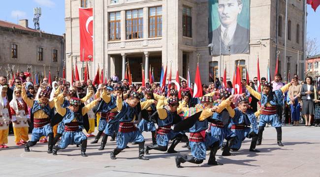 AKSARAY'DA 23 NİSAN ULUSAL EGEMENLİK VE ÇOCUK BAYRAMI COŞKUSU