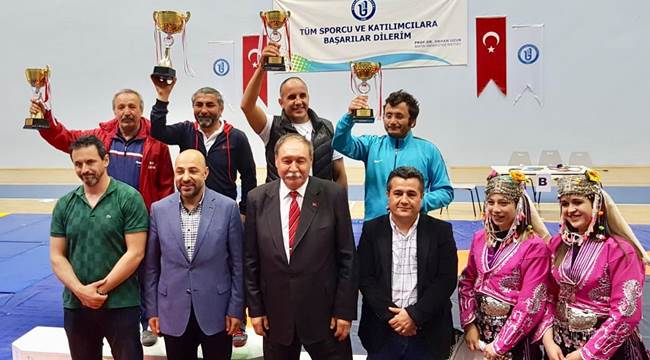 ASÜ’LÜ SPORCULARDAN GURURLANDIRAN BAŞARILAR
