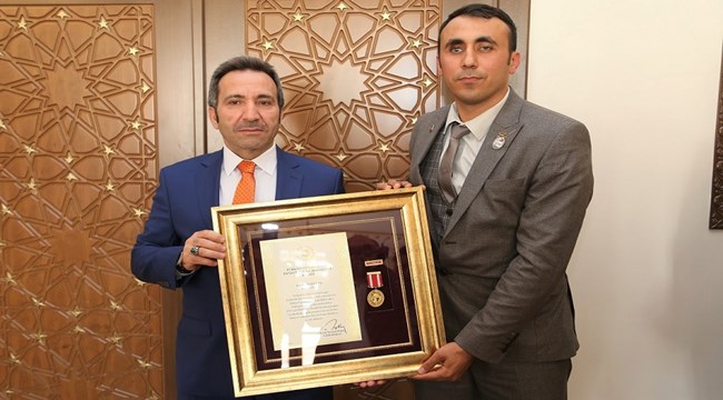 AKSARAY’DA DEVLET ÖVÜNÇ MADALYASI VE BERATI TEVCİH TÖRENİ