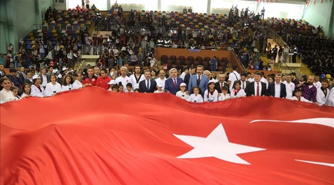 AKSARAY'DA YÜZÜNCÜ YIL COŞKUSU YAŞANDI