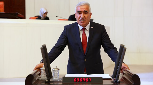 MİLLETVEKİLİ KAŞLI AKSARAYSPOR’A SAHİP ÇIKARAK YENİ STADYUM İSTEDİ!