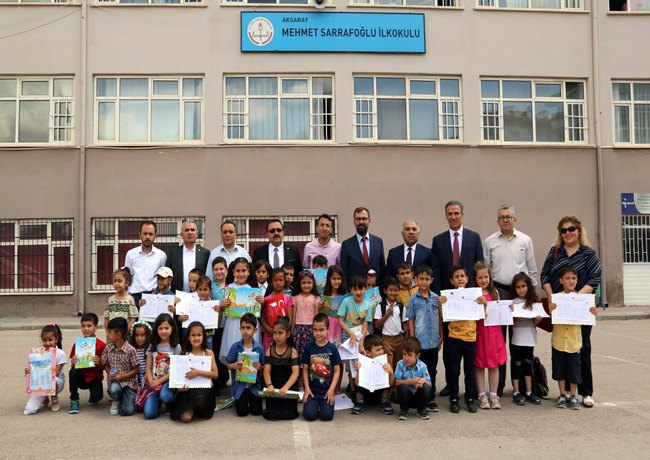 AKSARAY’DA 83 BİN ÖĞRENCİ KARNELERİNİ ALDI
