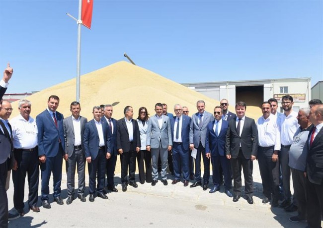 TARIM VE ORMAN BAKANI BEKİR PAKDEMİRLİ, AKSARAY'DA