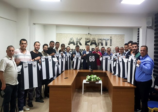 AK PARTİ'DEN 68 AKSARAY BELEDİYE SPORA DESTEK