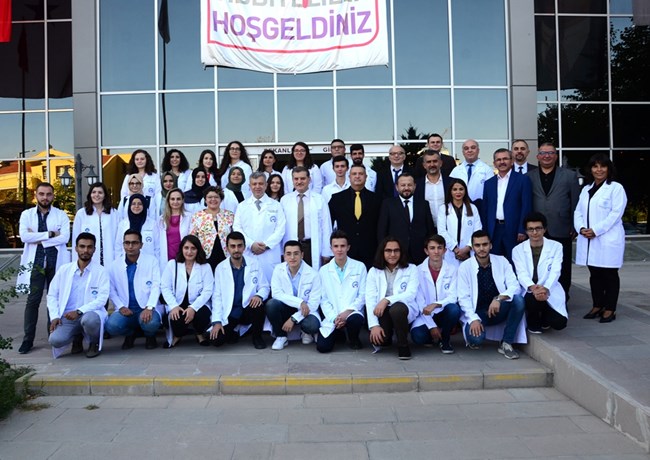 ASÜ TIP FAKÜLTESİ’NDEKİ ÖĞRENCİ SAYISI 101’E YÜKSELDİ