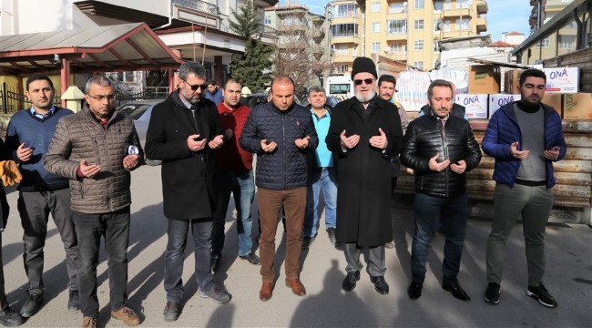 AKSARAY'DAN ELAZIĞ'DAKİ DEPREMZEDELERE YARDIM TIRI 