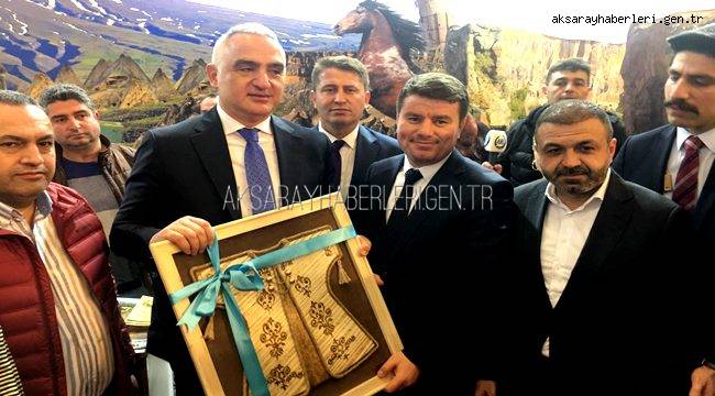 TURİZM BAKANI MEHMET NURİ ERSOY EMİTT FAURINI AKSARAY STANDINI ZİYARET ETTİ
