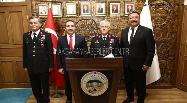 JANDARMA GENEL KOMUTANI ARİF ÇETİN VALİ ALİ MANTI’YA ZİYARETTE BULUNDU