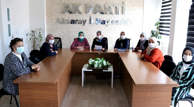 AK KADINLAR AKSARAYLI VATANDAŞLARA SESLENDİ! “HAYDİ AKSARAY SOKAK HAYVANLARINA SAHİP ÇIKALIM”