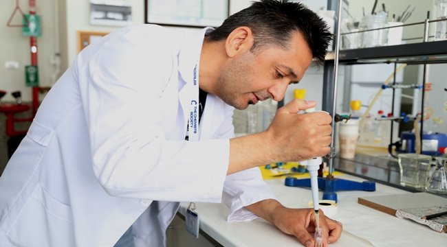 KANSER TEDAVİSİ İÇİN YAPILAN İLAÇ ÇALIŞMASINA TÜBİTAK’TAN DESTEK