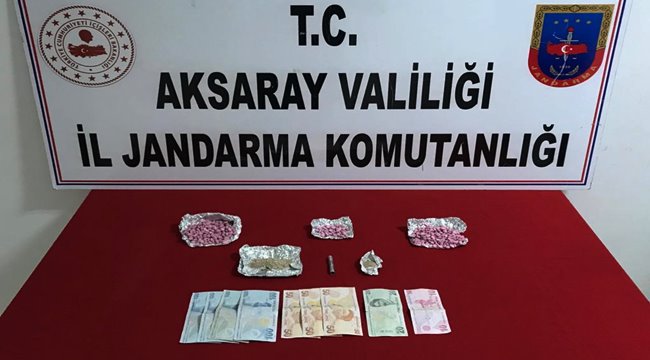 AKSARAY'DA JANDARMADAN UYUŞTURUCU OPERASYONU 490 ADET EXTACY ELE GEÇİRİLDİ