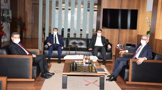 AKSARAY'IN ULAŞIM SORUNLARI KARAYOLLARI GENEL MÜDÜRÜ ABDULKADİR URALOĞLU’NA İLETİLDİ