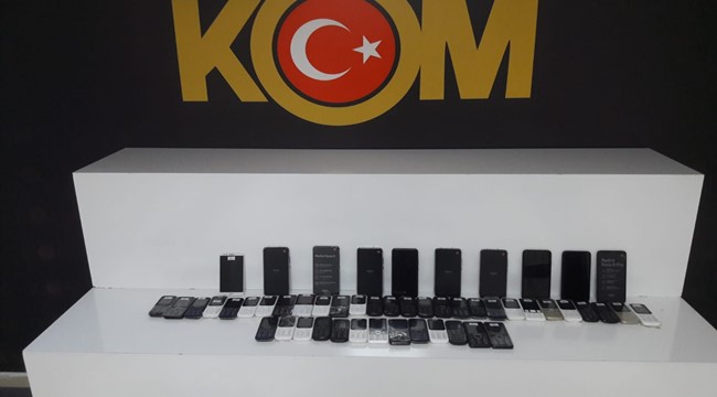 AKSARAY'DA YAPILAN OPERASYONDA 54 ADET KAÇAK CEP TELEFONU ELE GEÇİRİLDİ