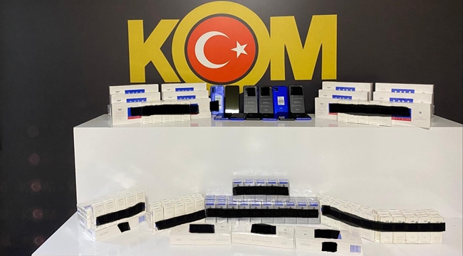 AKSARAY'DA GÜMRÜK KAÇAĞI 12 ADET TELEFON VE 400 ADET SİGARA ELE GEÇİRİLDİ