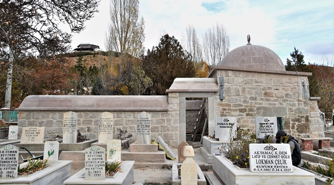 HAMZA BABA TÜRBESİ ESKİ KİMLİĞİNE KAVUŞUYOR