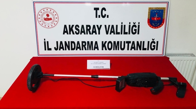 AKSARAY AKHİSAR KÖYÜNDE 3 DEFİNE AVCISI SUÇÜSTÜ YAKALANDI