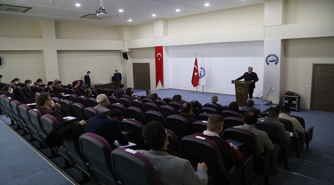 AKSARAY ÜNİVERSİTESİ'NDE BAŞARI GÖSTEREN AKADEMİSYENLER BELGELERİNİ ALDI
