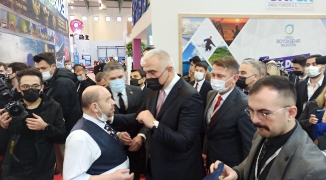 “Kültür Turları Dalında En İyi Destinasyon Tanıtımını Gerçekleştiren İl” ödülü Aksaray’a verildi