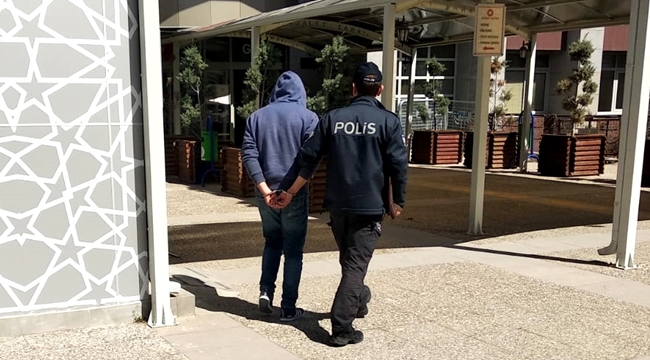 GÜLAĞAÇ’TA MOTOSİKLET HIRSIZI KISA SÜREDE TESPİT EDİLEREK GÖZALTINA ALINDI