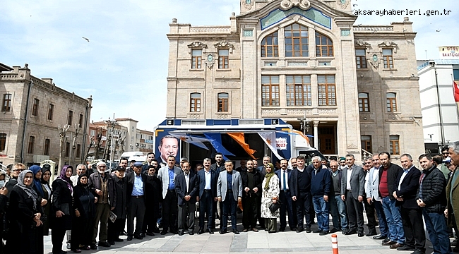 AKSARAY CUMHURBAŞKANININ VE ONUN YOL ARKADAŞLARININ YANINDA