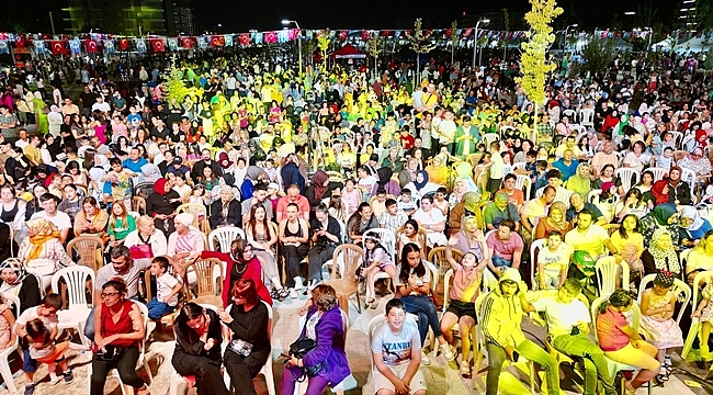 TÜRKİYE’NİN EN BÜYÜK FESTİVALİ 2. AKSARAY SANAT VE ÇOCUK FESTİVALİ BÜYÜK BİR COŞKU İLE KUTLANDI