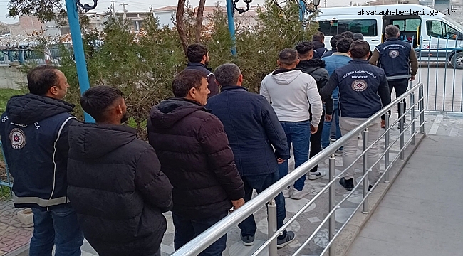 AKSARAY'DA ÇEŞİTLİ SUÇLARA KARIŞAN 9 GÖÇMEN SINIR DIŞI EDİLDİ