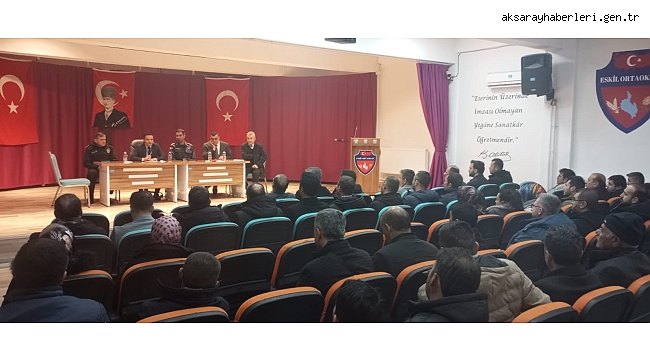 ESKİL'İN GENÇ KAYMAKAMI OKUL GÜVENLİĞİ İÇİN SAHADA