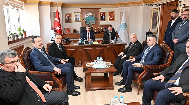 MİLLİ EĞİTİM BAKANI YUSUF TEKİN EĞİTİM PROJELERİNDEN DOLAYI BAŞKAN DİNÇER’İ TEBRİK ETTİ