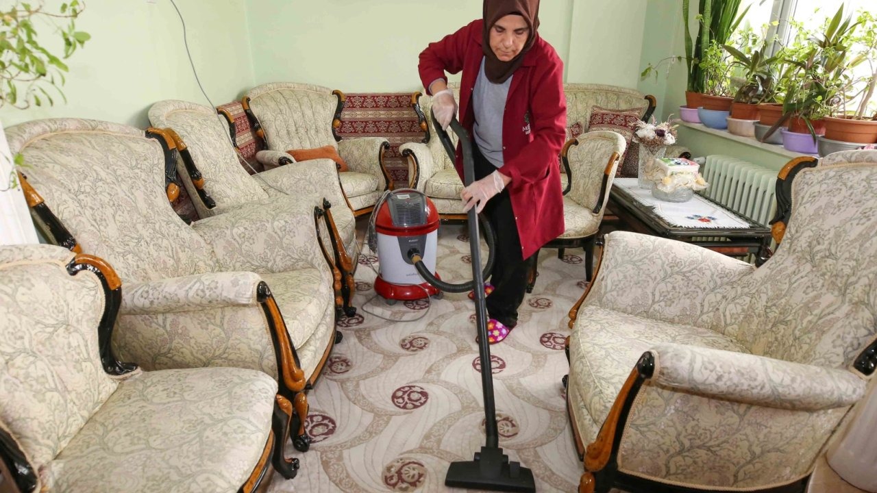 Konya Meram’da büyüklerin yüzleri bu bayram öncesinde de güldü!