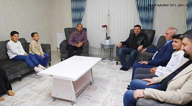BELEDİYE BAŞKANI DR. EVREN DİNÇER BELEDİYE PERSONELİNİN EVİNE KONUK OLDU