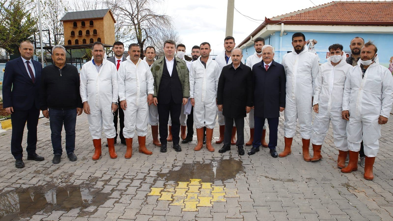 Bakan Yardımcısı Mehmet Aktaş Aksaray Sokak Hayvanları Rehabilitasyon Merkezindeki Çalışmaları Takdirle Karşıladı