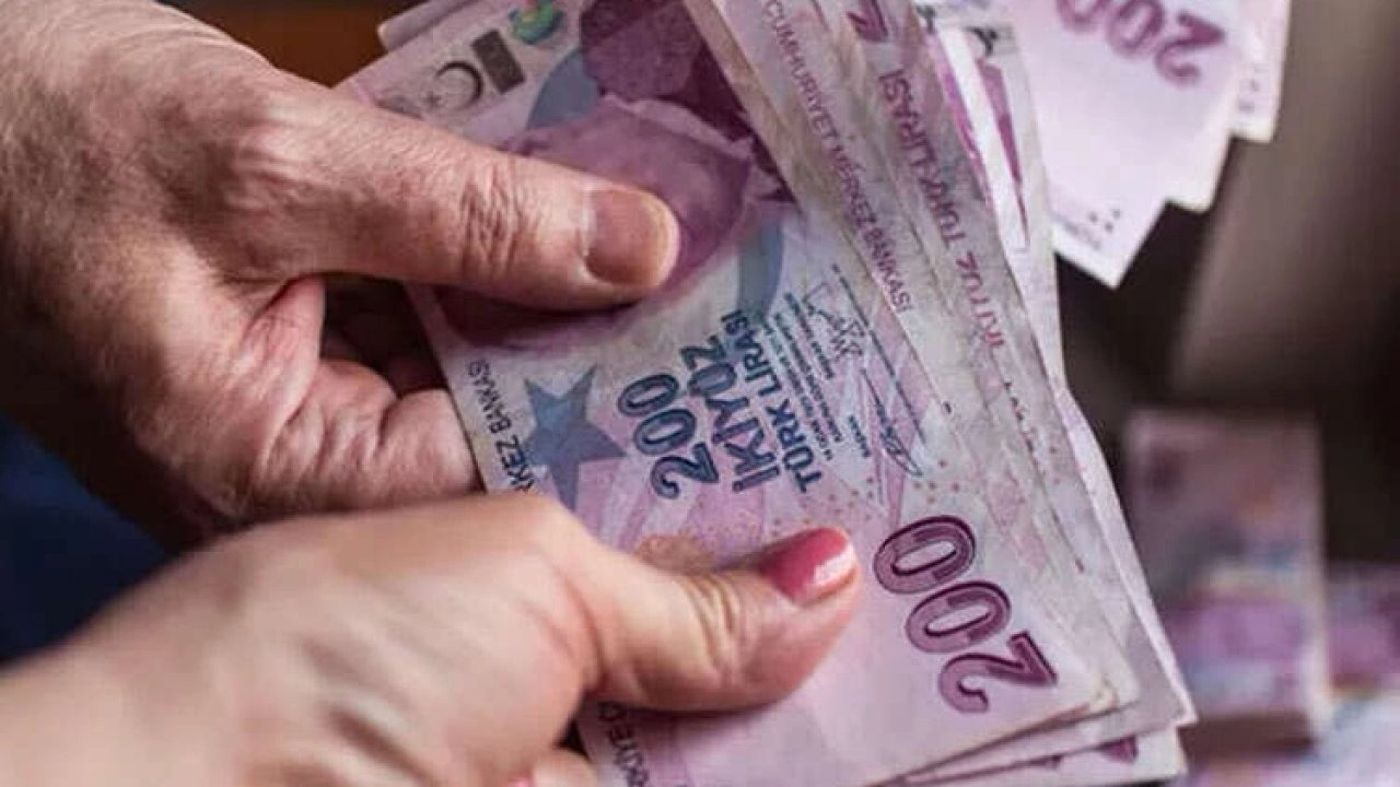 6,3 milyar TL'lik yaşlı ve engelli aylıkları hesaplarda