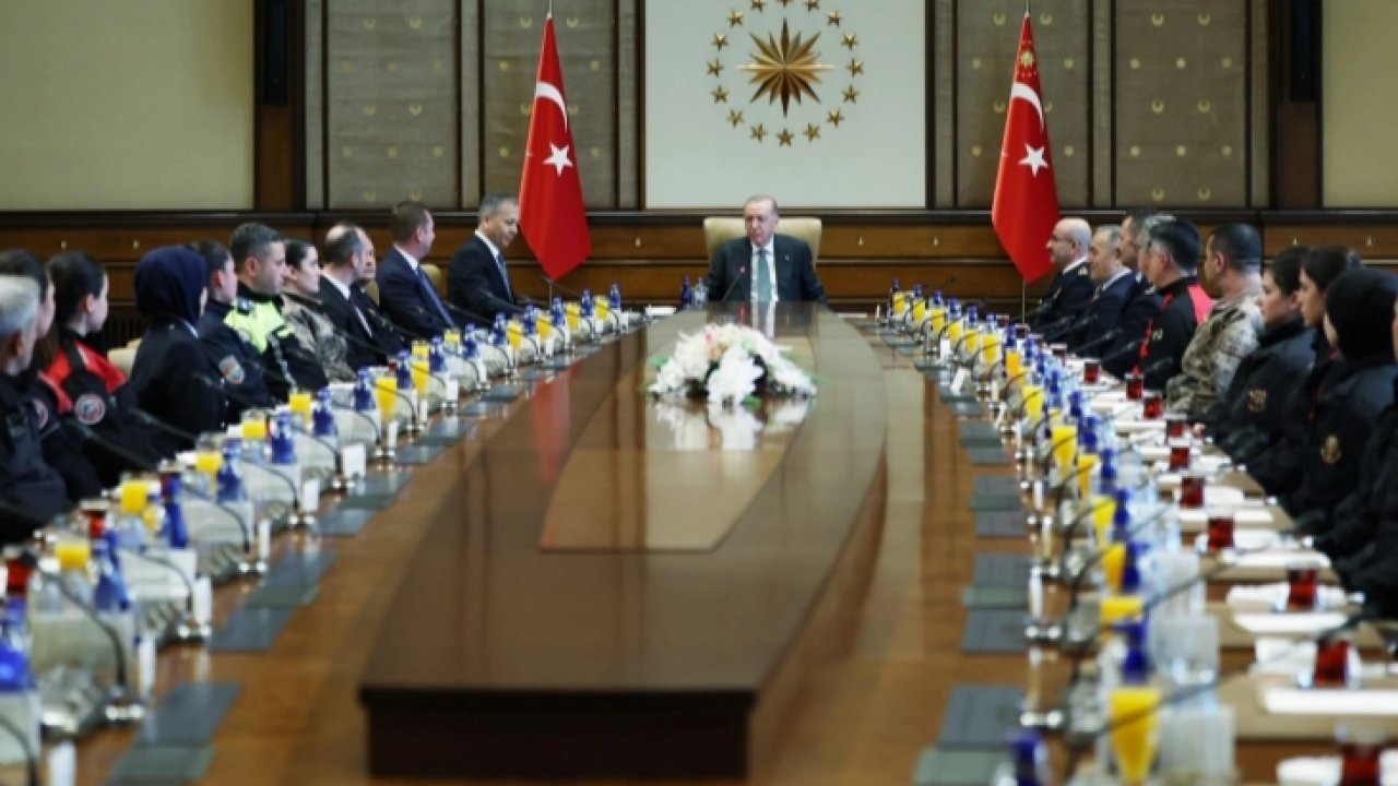 Türk Polis Teşkilatı heyeti Külliye'de