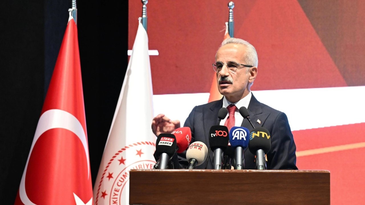 Bakan Uraloğlu: Depremde ulaşım yapılarımız hasar görmedi