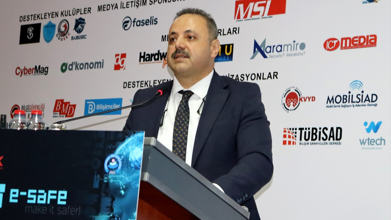 Rektör Arıbaş, Kişisel veriler  milli güvenlik meselesidir