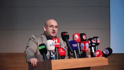 TİGAD GENEL BAŞKANI OKAN GEÇGEL" BASIN HÜRRİYETİ GAZETECİNİN EKONOMİK ŞARTLARININ İYİLEŞTİRİLMESİNDE"